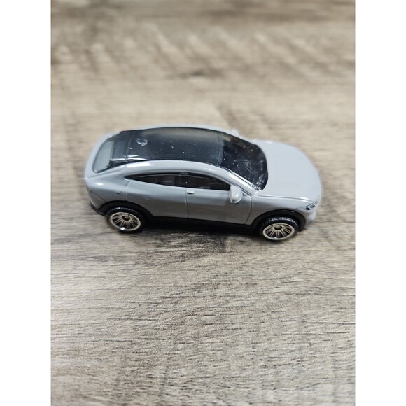 Matchbox 2021 Ford Mustang Diecast 1/64 Mattel Loose Toy Car - Picture 6 of 7